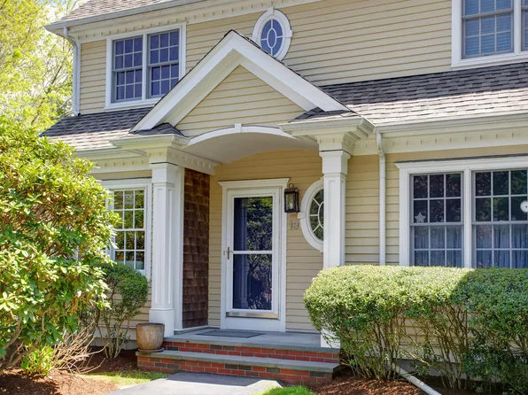 34 Depot Avenue #13FU, Falmouth, MA 02540