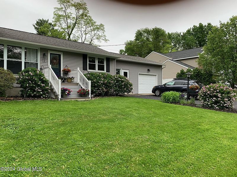 2nd image of 2 Hoyt Avenue