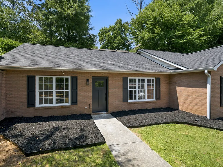 320 Shoal Creek Rd #101 — Photo 24