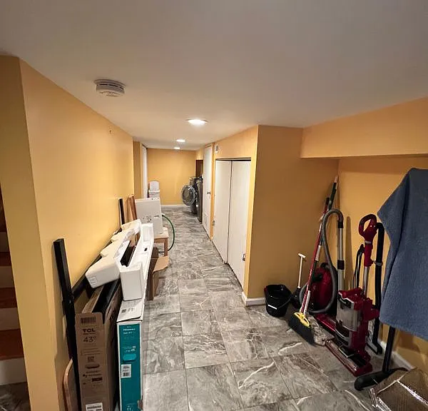 431 N Union St — Photo 10