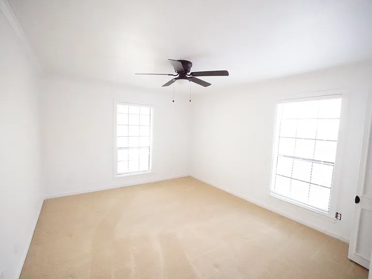 7926 Broadway St #102 — Photo 6