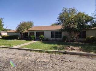 120 N Jackson St, San Angelo, TX 76901