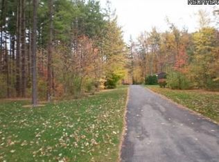 1515 Metzger Rd, Valley City, OH 44280