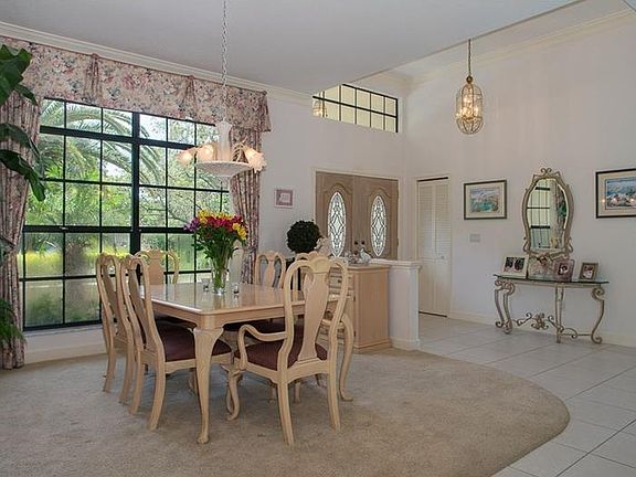 4th image of 2302 Eaton Ct