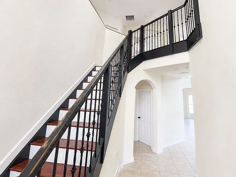 16481 SW 58th Ter — Photo 3