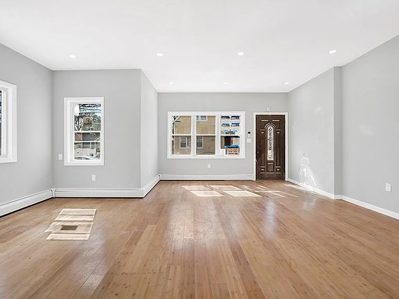 2nd image of 17225 127th Ave