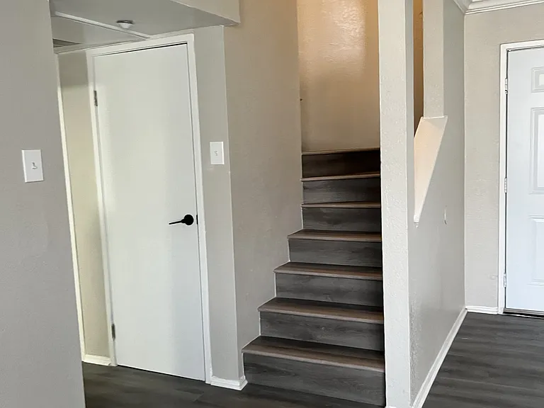 2029 Dayton St — Photo 6