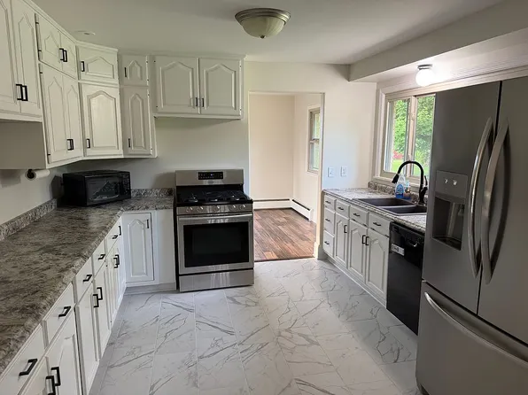 6610 Rosalind Ln, Anderson, IN 46013