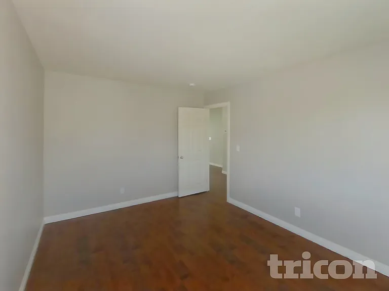 717 Horse Stable Ave — Photo 10