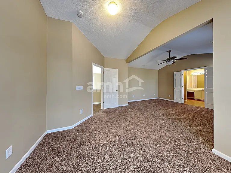205 Fairview Lake Way — Photo 9