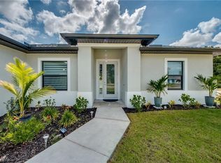 17353/355 Dowling Dr, Fort Myers, FL 33967