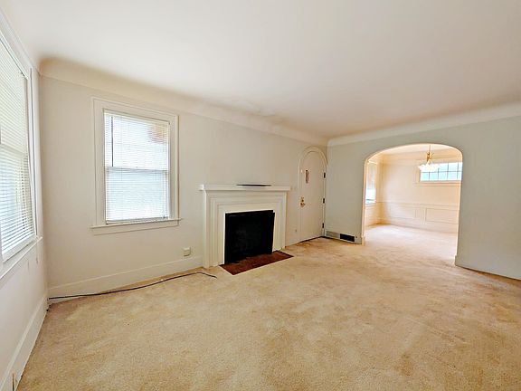 4th image of 502 Dougherty Pl