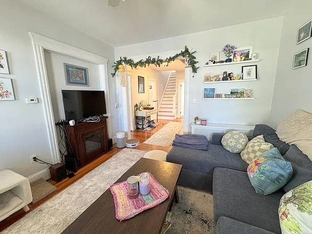 42 Hobson St #1 — Photo 3