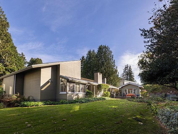 4th image of 535 English Bluff Rd