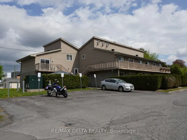 776 Saint Jean St #3, Casselman, ON K0A 1M0