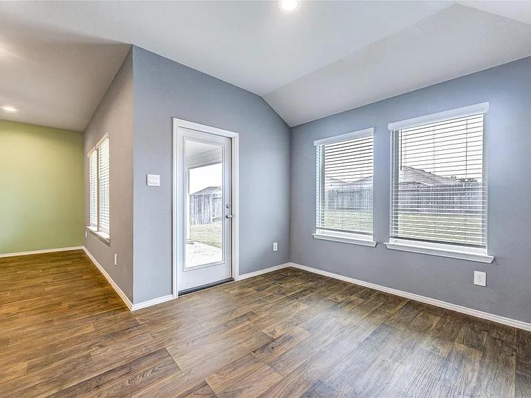 21315 Pine Mill Dr — Photo 9