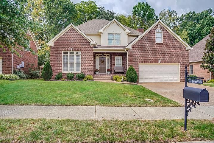1st image of 372 Julianna Cir