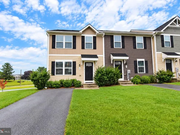 19 Chincoteague Ln, Martinsburg, WV 25403