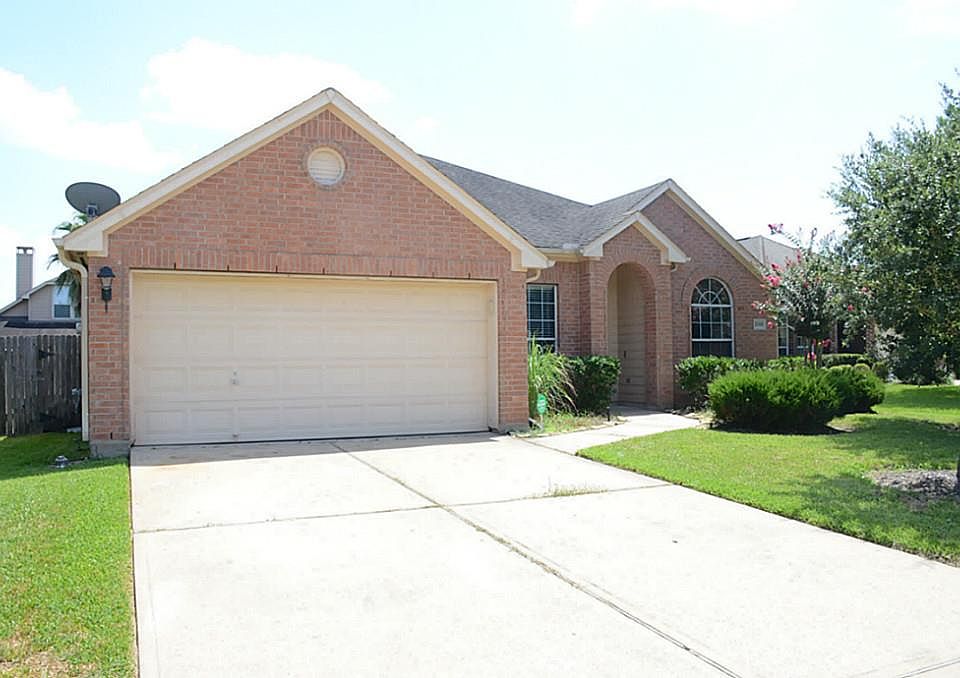 1st image of 21519 Hickman Manor Ln
