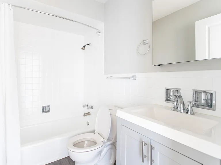 1W - Second Bathroom