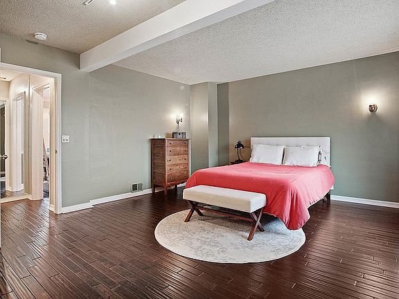 2nd image of 4016 Wyoming St APT 2