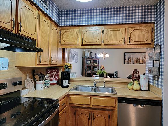 3rd image of 101 Doris Dr APT 31