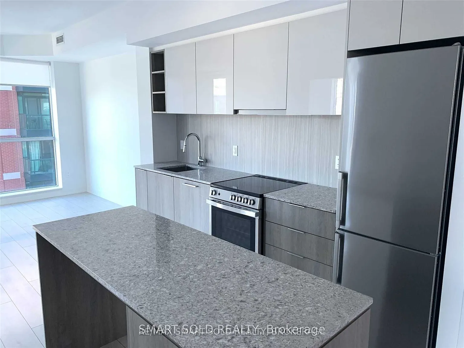 3 bed, $2,650 — Photo 2