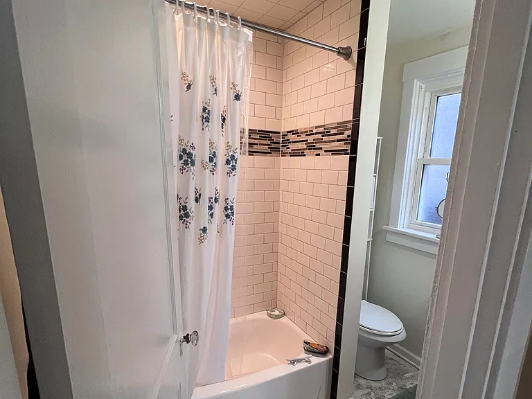 615 Gettysburg St #B — Photo 6