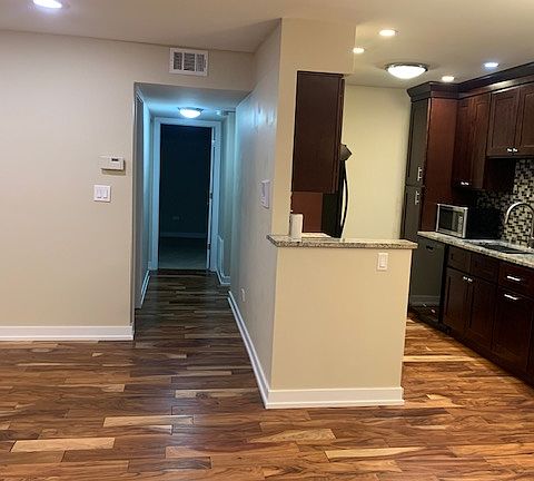 3rd image of 6171 Knoll Lane Ct APT 204