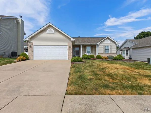 2817 Grand Slam Dr, O'Fallon, MO 63366