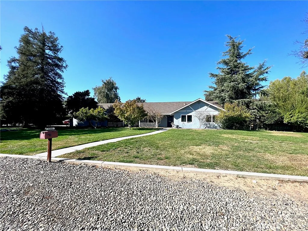 3201 Calgary Ln photo 1