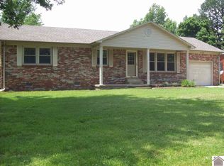 1105 Foster St, Mayfield, KY 42066