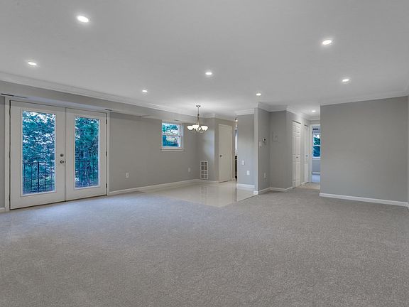4th image of 426 N Armistead St APT T1