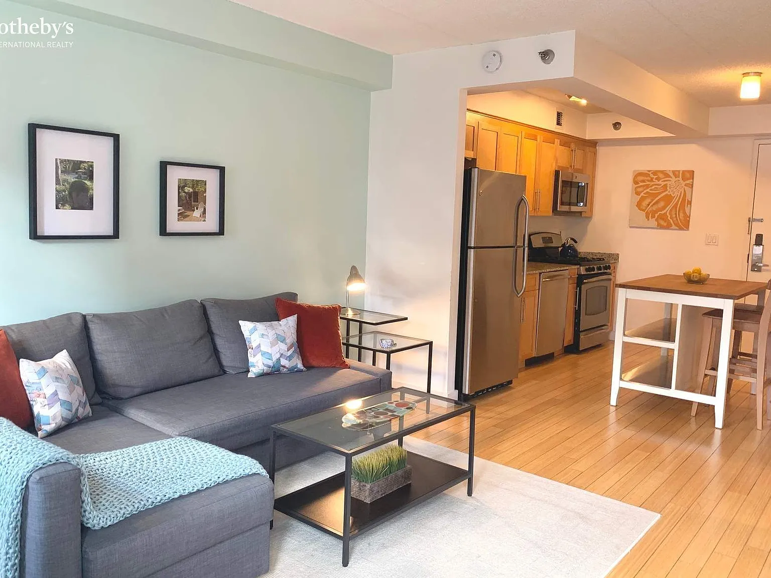 516 West 47th Street — Photo 4