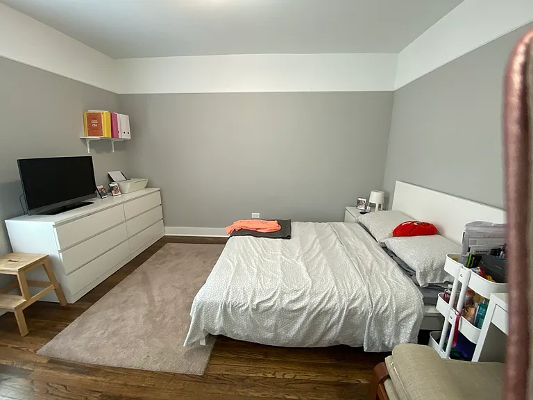 5034 N Washtenaw Ave #7 — Photo 4