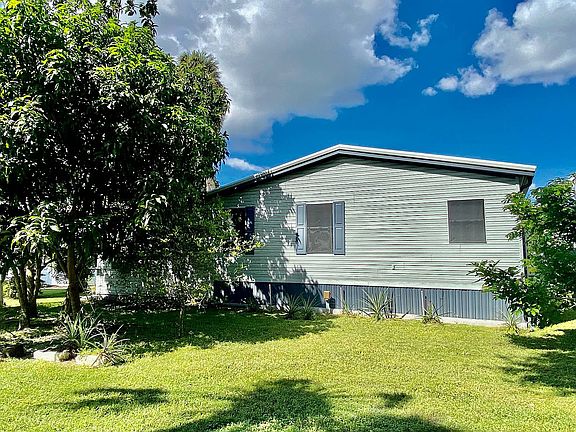 4th image of 3635 Wonderland Park Ln