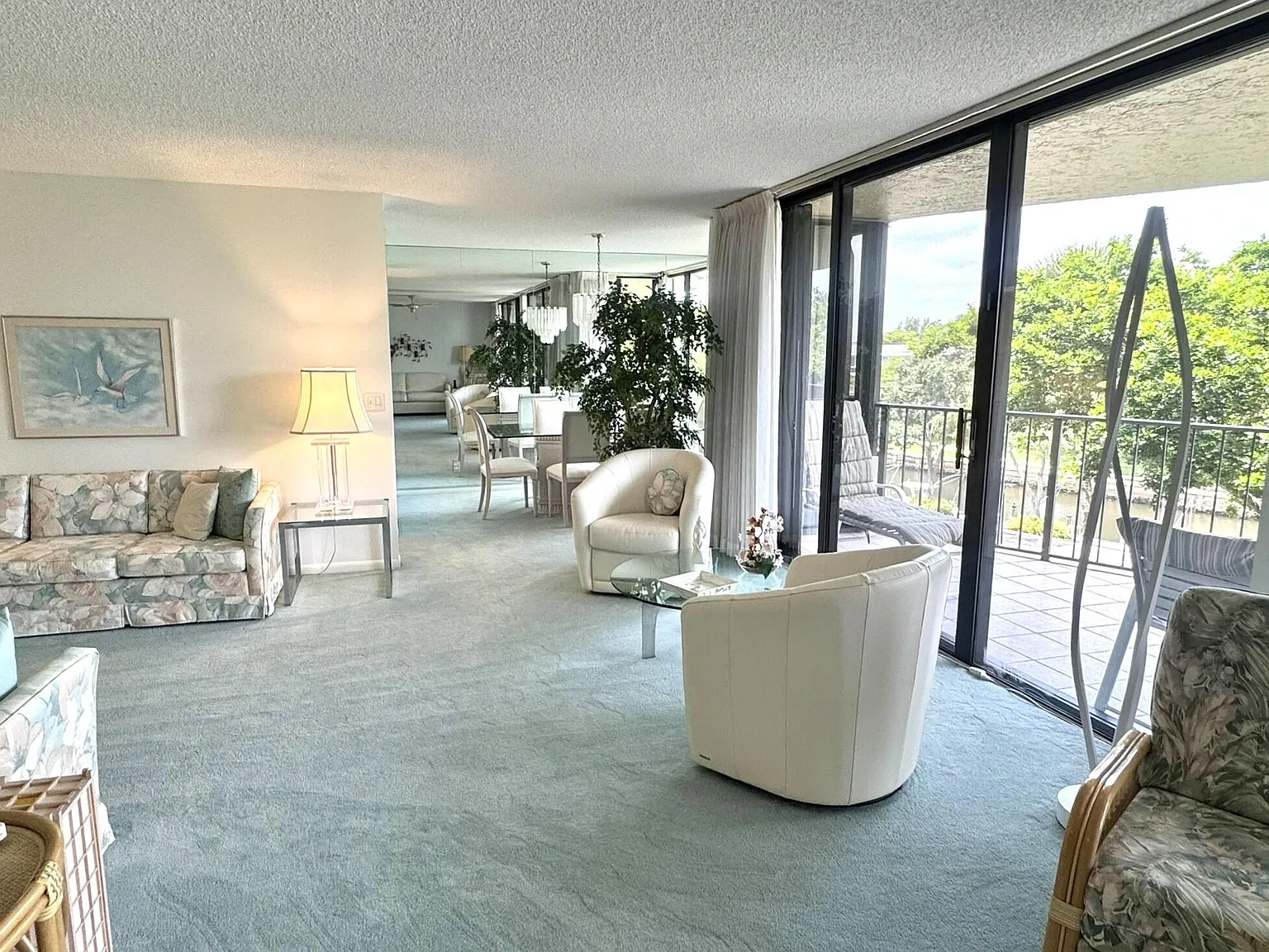 2 bed, 2.0 bath, 1284 sqft, $3,900 — Photo 4