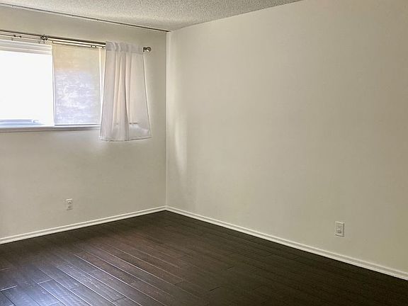4th image of 3210 Merrill Dr APT 9