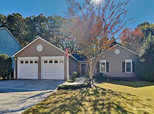 3415 Lochness Ln, Powder Springs, GA 30127