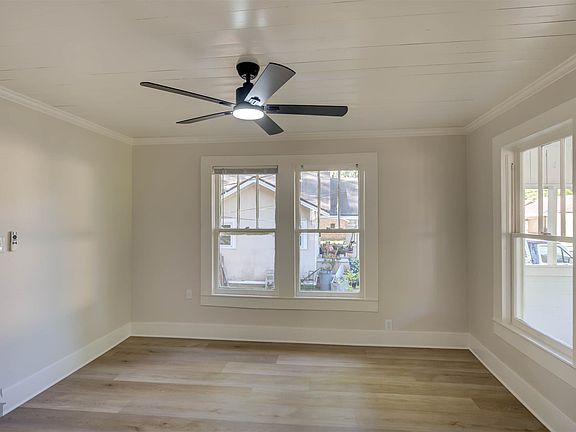 2nd image of 510 Constable St