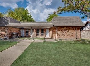 13427 Blossomheath Ln, Dallas, TX 75240