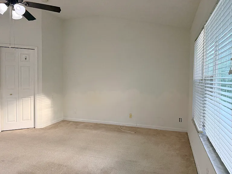 4212 Bismarck Palm Dr — Photo 22