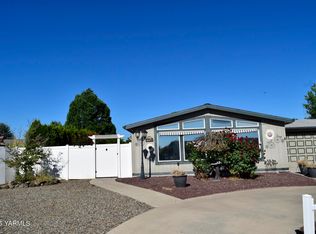 1718 S 69th Ave, Yakima, WA