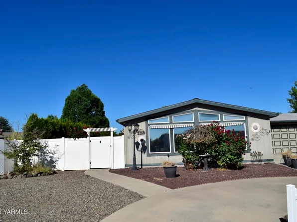 1718 S 69th Ave, Yakima, WA 98908