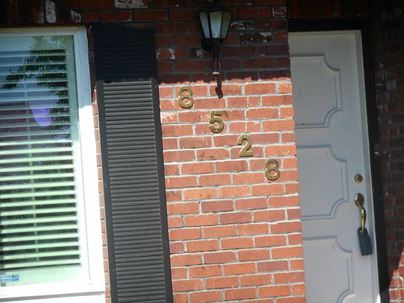2nd image of 8528 Cliffwood Way