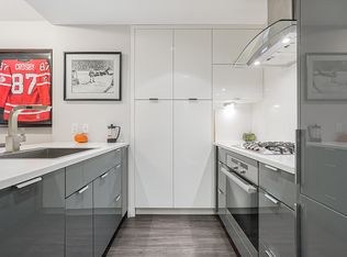 1777 W 7th Ave #325, Vancouver, BC