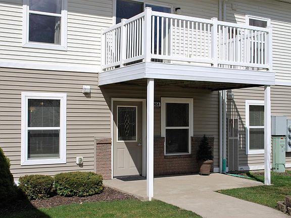 2nd image of 6042 E Fieldstone Hills Dr SE Unit 6