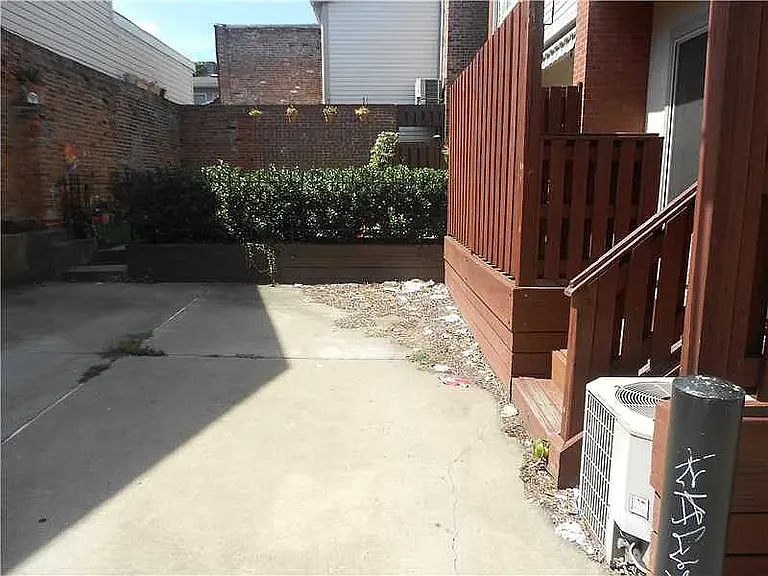 1026 Bingham St — Photo 10