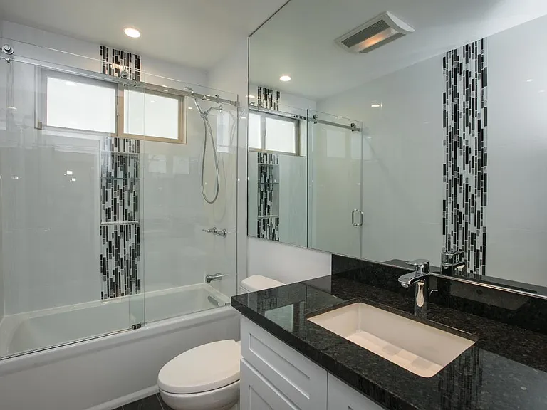 2220 Highland Ave #B — Photo 17
