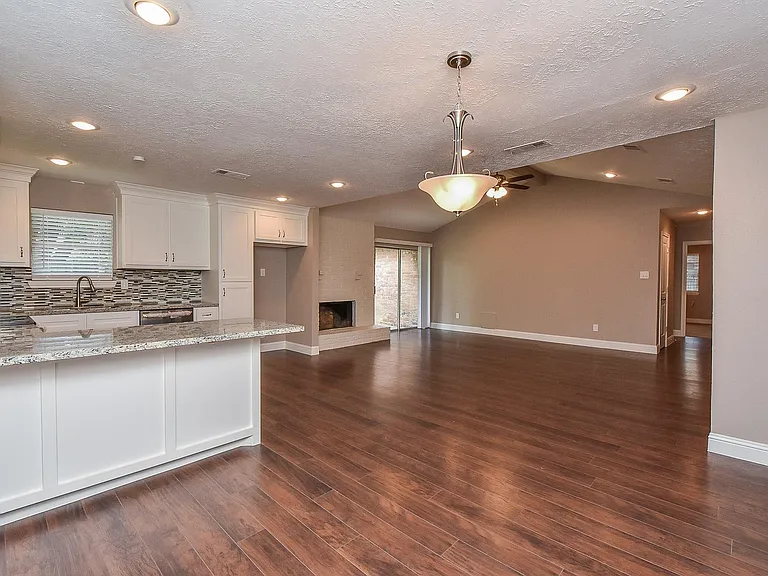 8502 Snowbank Dr — Photo 5